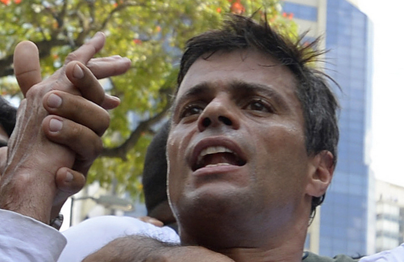 El abogado Juan Carlos Gutiérrez, defensor del dirigente de Voluntad Popular, anunció que el lunes presentará un avocamiento en el TSJ