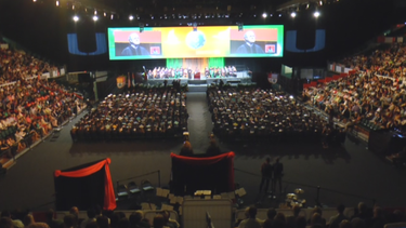 americateve | GRADUACION MIAMI 2.png