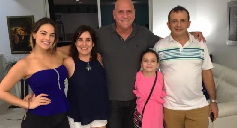 Carlos Otero hermana