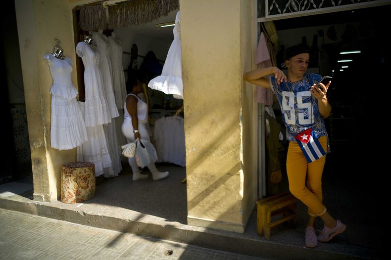 REP-GEN_CUBA-SANTERIA-2.jpg