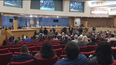 polemica en miami dade por plan que asciende a 88 millones de dolares en gastos en muebles