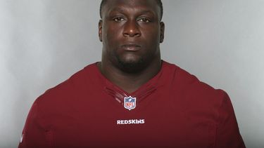 Arrestan a exjugador de la NFL Jerrell Powe por secuestro