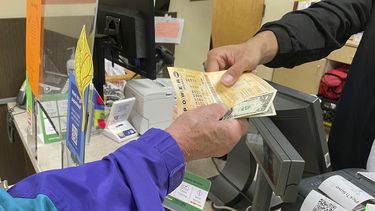 el boleto ganador del powerball de mas de us$ 2.000 millones se vendio en california