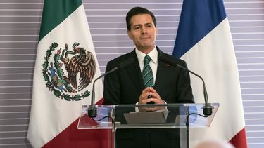 fuga de el chapo eclipsa la visita de pena nieto a francia