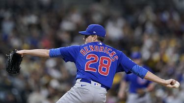 Cachorros ganan a Padres con brillante labor de Hendricks