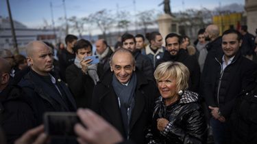 francia: ultraderechista declara candidatura presidencial