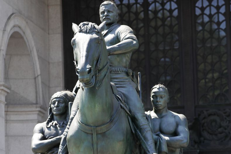 ESP-ART_MUSEO-ESTATUA_DE_ROOSEVELT-0.jpg