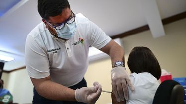 los menores de 5 a 11 anos empiezan a recibir su dosis de pfizer contra el covid-19