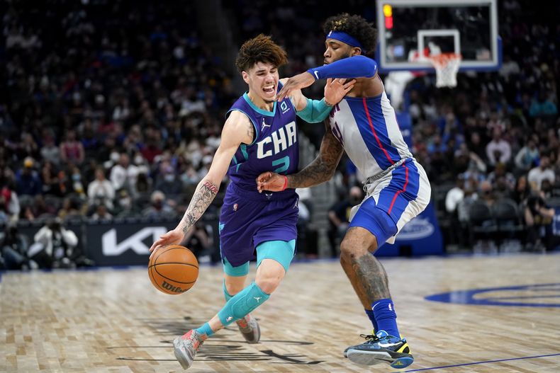 DEP-BAS NBA ESTRELLAS-DEBUTANTES