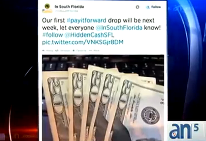 Una pareja de millonarios que prefiere mantenerse en el anonimato está haciendo donaciones de cincuenta dólares a desconocidos.