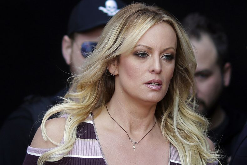 TRUMP_STORMY_DANIELS_23095101777132.jpg