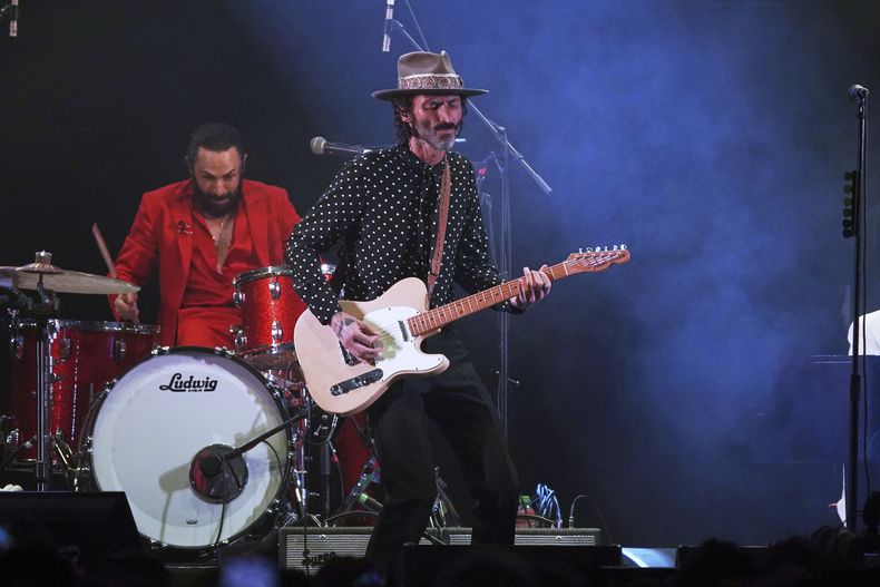 The Guapos durante su presentación en la 25ª edición del festival de música Vive Latino en la Ciudad de México, el sábado 15 de marzo de 2025. (Foto AP/Aurea Del Rosario)