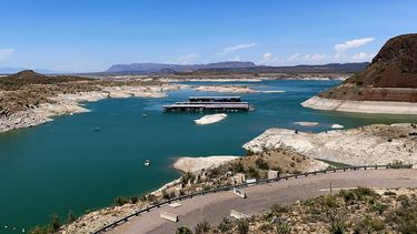 ARCHIVO - Bajos niveles de agua en una reserva cerca de Truth of Consequences, Nuevo México, el 10 de julio de 2021. (AP Foto/Susan Montoya Bryan, Archivo)