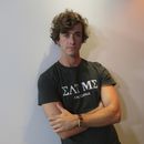 El cantautor español Guitarricadelafuente posa durante una entrevista en la Ciudad de México, el lunes 14 de julio de 2025. (Foto AP/Berenice Bautista)