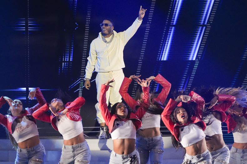Nelly se presenta durante los iHeartRadio Music Awards, el lunes 17 de marzo de 2025, en el Teatro Dolby de Los Ángeles. (Foto AP/Chris Pizzello)