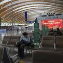 EEUU bloquea vuelos de China; disputa aérea se intensifica