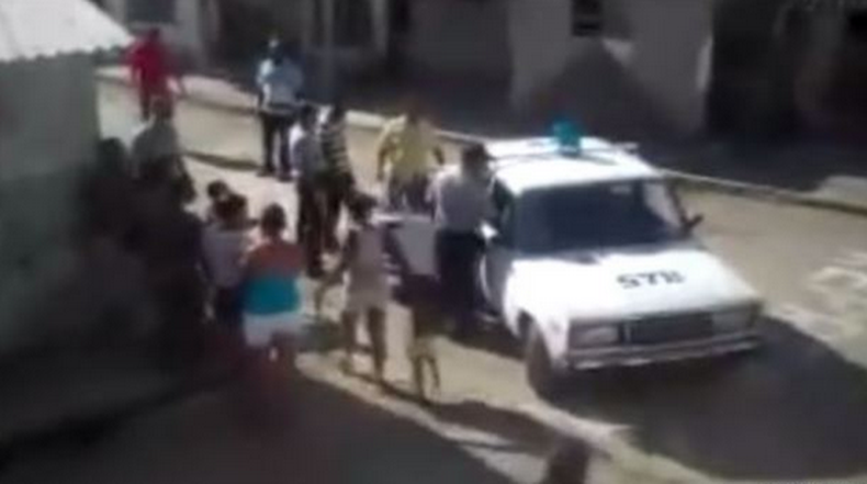 En la casa de Víctor Campa Almenares 'entraron con armas, apuntando y amenazando: si se mueven, los matamos', dice José Daniel Ferrer.