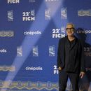 El director Alfonso Cuaron llega a la alfombra roja para una proyección especial de la serie Disclaimer en el Festival Internacional de Cine de Morelia, el jueves 24 de octubre de 2024, en Morelia, México. (Foto AP/Berenice Bautista)