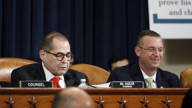 aprobaron los cargos del juicio politico a donald trump: la camara de representantes votara la semana proxima