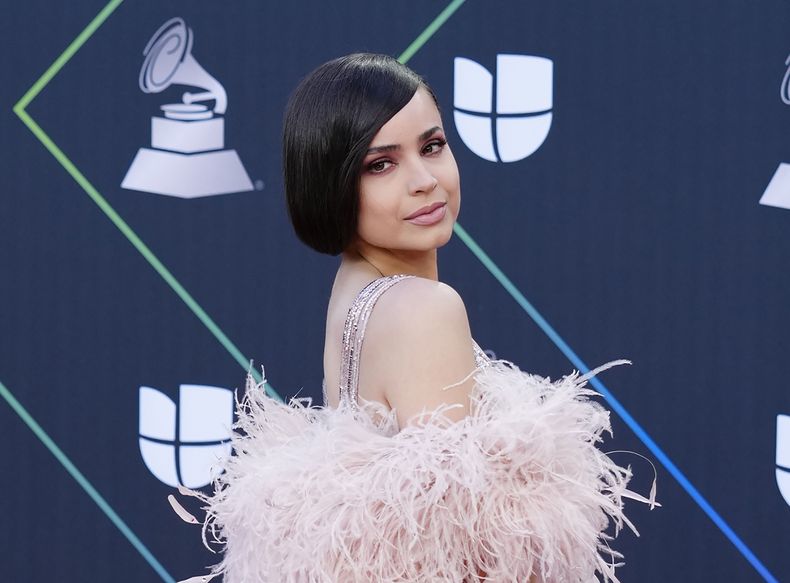 ESP-MUS LATIN GRAMMY-SOFIA CARSON