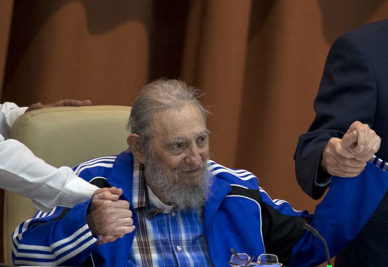 CAR-GEN_CUBA-FIDEL_CASTRO-SALUD-0.jpg