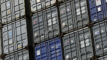 Déficit comercial de EEUU alcanza su mayor nivel del año