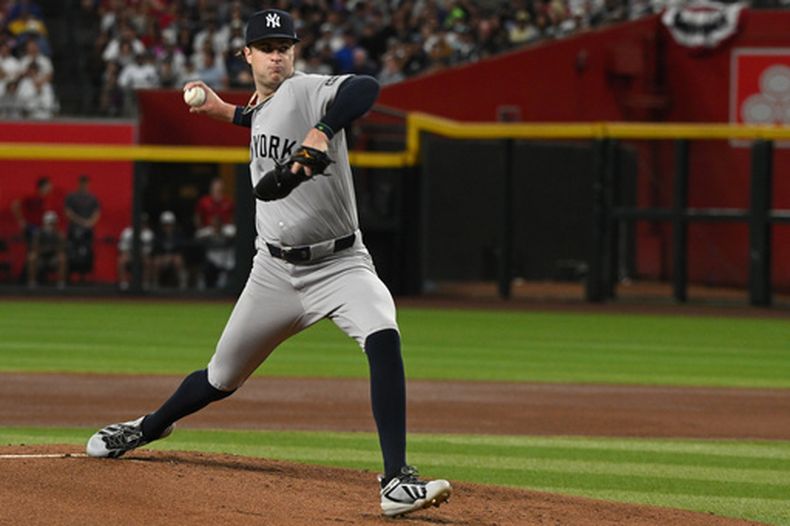 Cam Schlittler de los Yankees de Nueva York lanza en la primera entrada ante los Diamondbacks de Arizona el sábado 19 de septiembre del 2026. (AP Foto/Caitlin OHara)