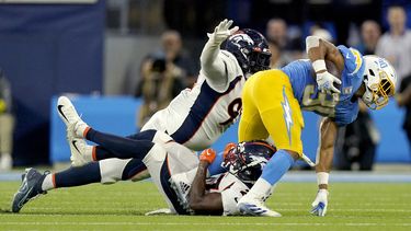Chargers siguen ganando, pero necesitan mejorar la defensiva