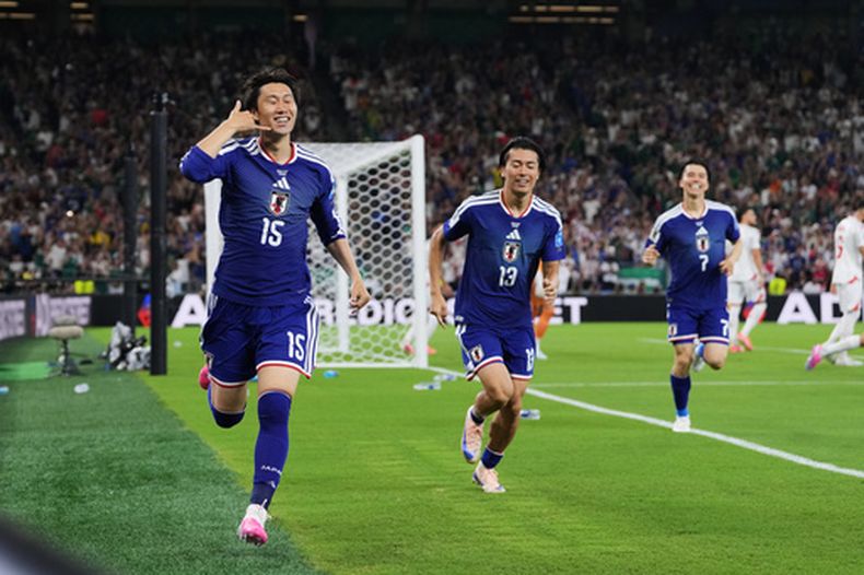 Daichi Kamada (15), de Jaón, celebra luego de marcar ante Túnez en el encuentro 1.000 del Mundial, realizado el sábado 20 de junio de 2026, en Monterrey, México (AP Photo/Matías Delacroix)