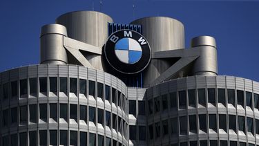 BMW y VW advierten sobre escasez de componentes en Ucrania