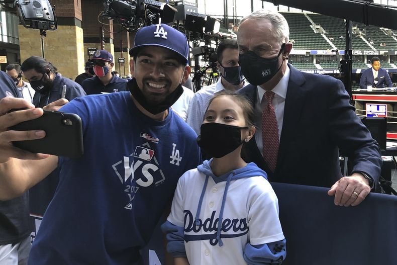 DEP-BEI_MLB-MANFRED-0.jpg