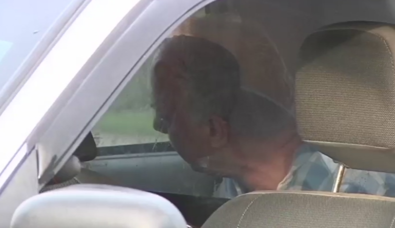 hombre se atrinchera.png