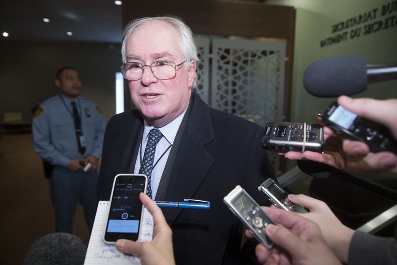 Mark Lyall Grant, embajador brit&aacute;nico ante la ONU, llega a una reuni&oacute;n de emergencia del Consejo de Seguridad del organismo internacional para analizar la situaci&oacute;n en Ucrania, el s&aacute;bado 1 de marzo de 2014, en la sede de la ins