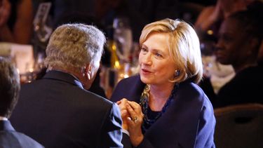 precandidatos presidenciales hacen campana en el ultimo dia del ano