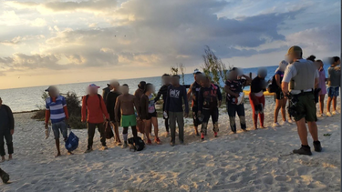 mas de 10 mil cubanos llegaron de manera irregular a ee.uu. en junio