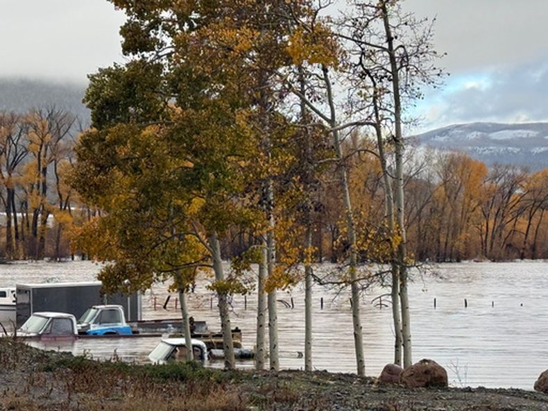 La tormenta en South Fork, Colorado, el 23 de octubre del 2026. (Servicio de Rescates de South Fork via AP)