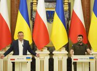 rusia intensifica ofensiva; presidente polaco visita kiev