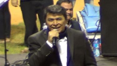 americateve | Pocos jóvenes asistieron al estadio 5 de Septiembre. ?Los maduritos se mostraban emocionados al rememorar temas conque enamoraron cuando tenían veinte. Entradas caras para los bolsillos cubanos