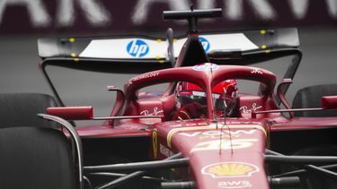 Charles Leclerc de Ferrari durante la tercera práctica del fin de semana del Gran Premio de Azerbaiyán el sábado 14 de septiembre del 2024. (AP Foto/Sergei Grits)