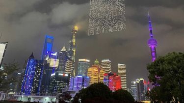 china: drones formaron un codigo qr gigante para descargar un juego desde el celular