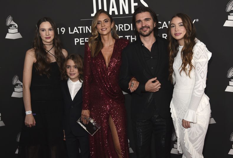 ESP-MUS_LATIN_GRAMMY-JUANES-1.jpg