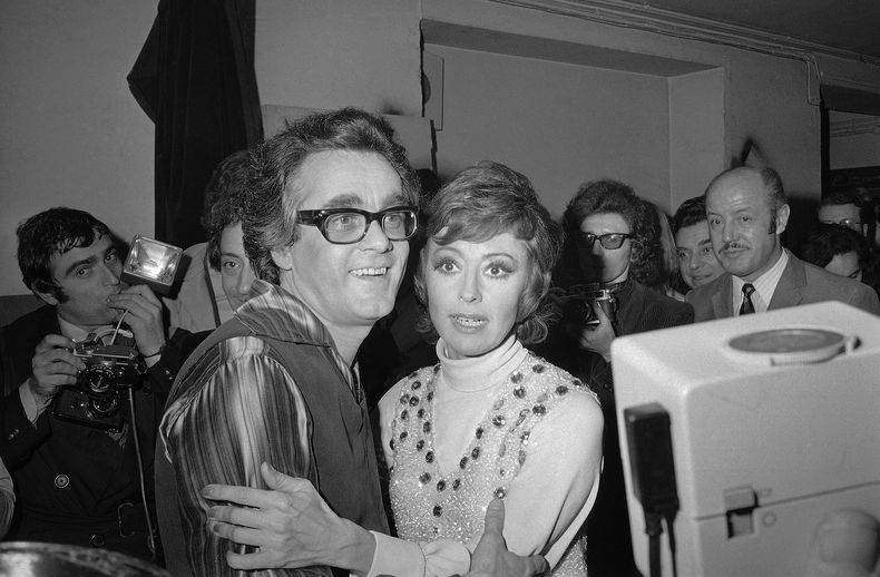 ESP-GEN_MICHEL_LEGRAND-DECESO-0.jpg