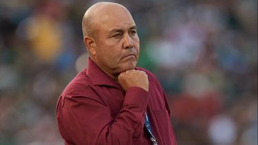 entrenador del equipo de futbol cubano confirma la desercion de su capitan en ee.uu.