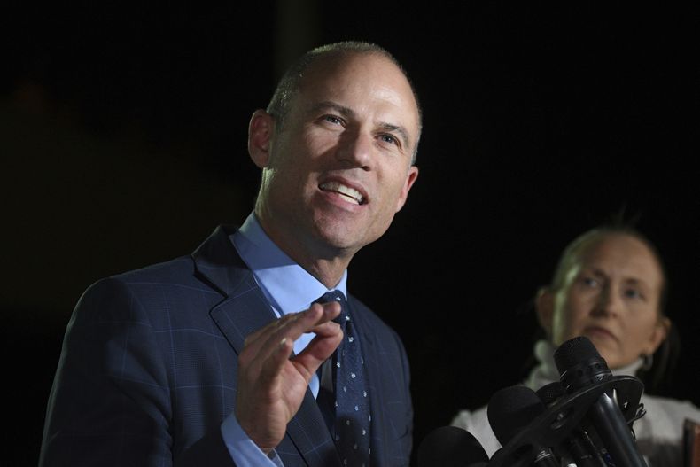 AMN-GEN_AVENATTI-ARRESTO-0.jpg