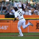 Tigres golpean a Manaea y superan 12-4 a los Padres
