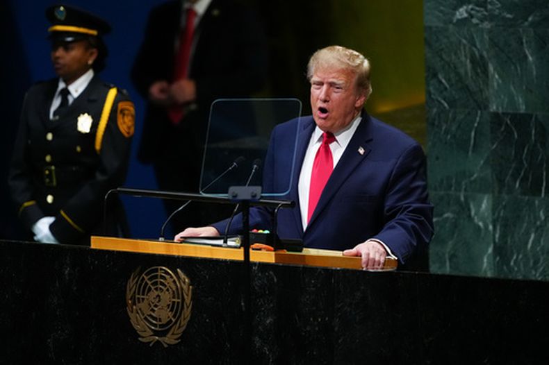 El presidente Donald Trump habla ante la Asamblea General de Naciones Unidas, el martes 22 de septiembre de 2026, en la sede de la ONU. (Foto AP/Julia Demaree Nikhinson)