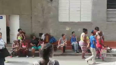 americateve | gente calle.png