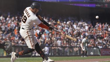 Estrada aporta jonrón por Gigantes en triunfo sobre Piratas