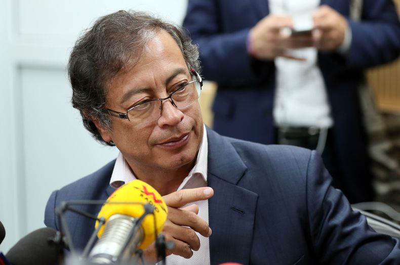 gustavo-petro.jpg