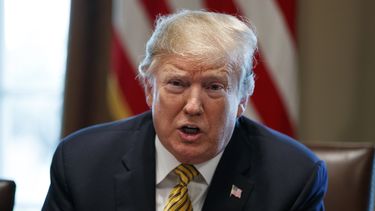 Trump dice que conversaciones con China “avanzan muy bien”